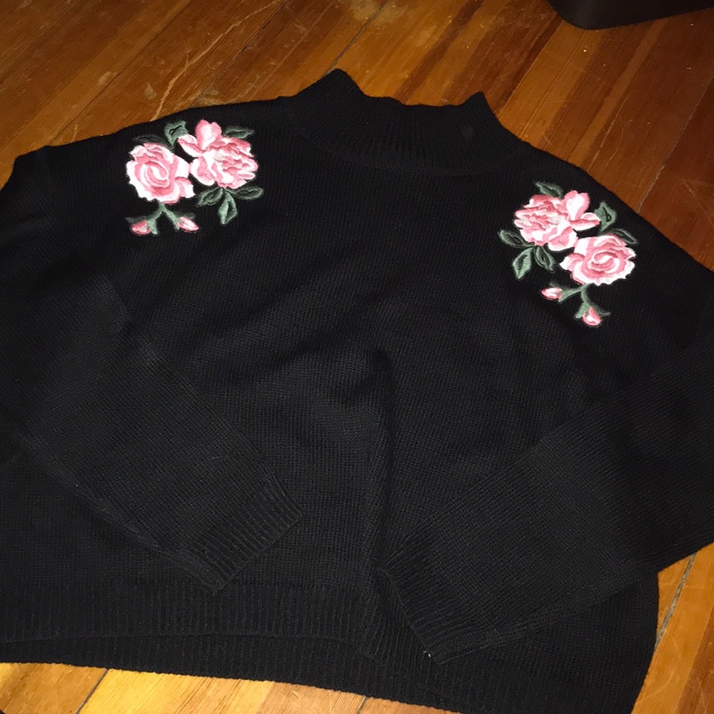 Crop turtle neck sweater